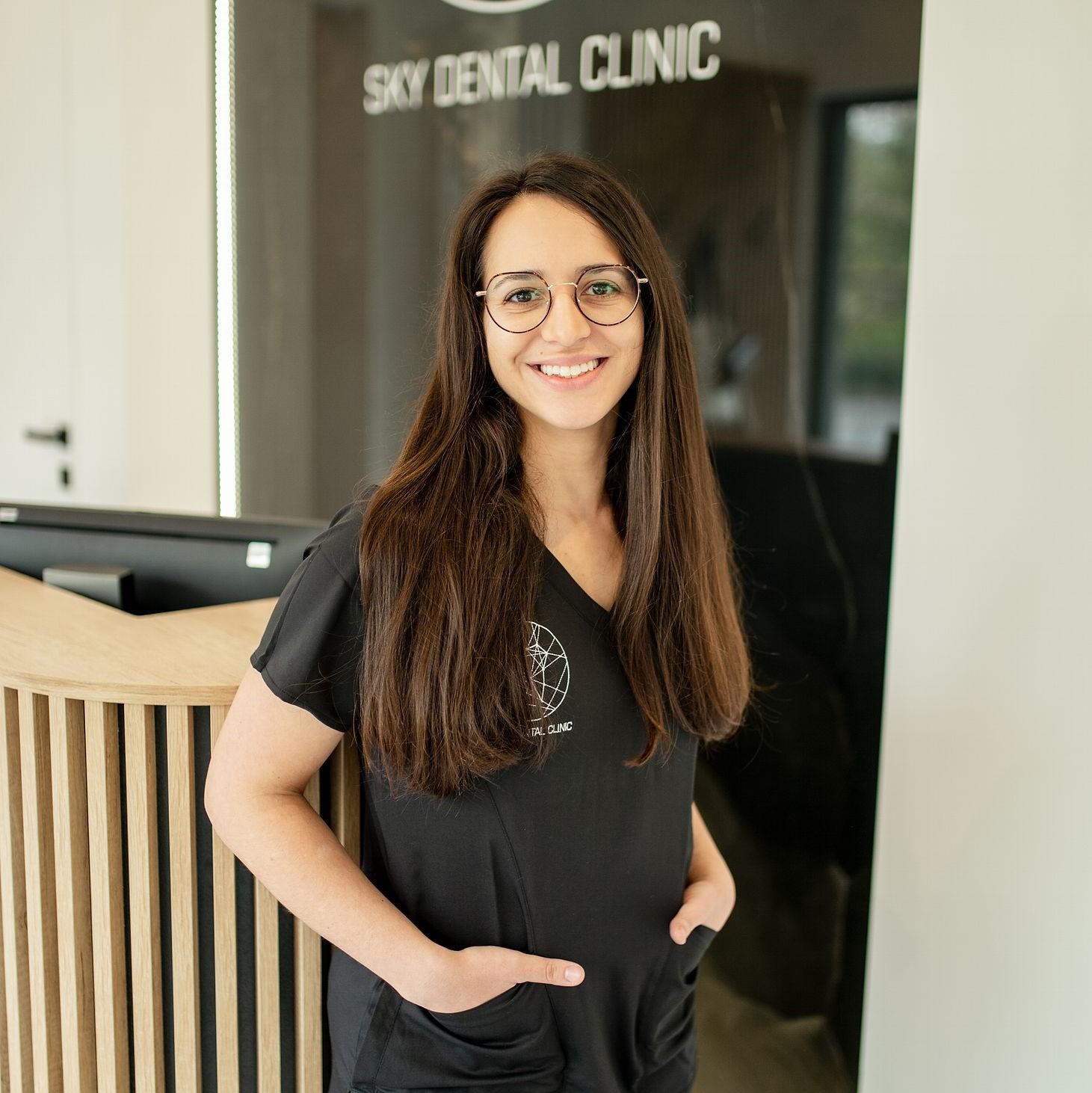 Dentist Aleksandra Mrowiec - Sky Dentel Clinic employee