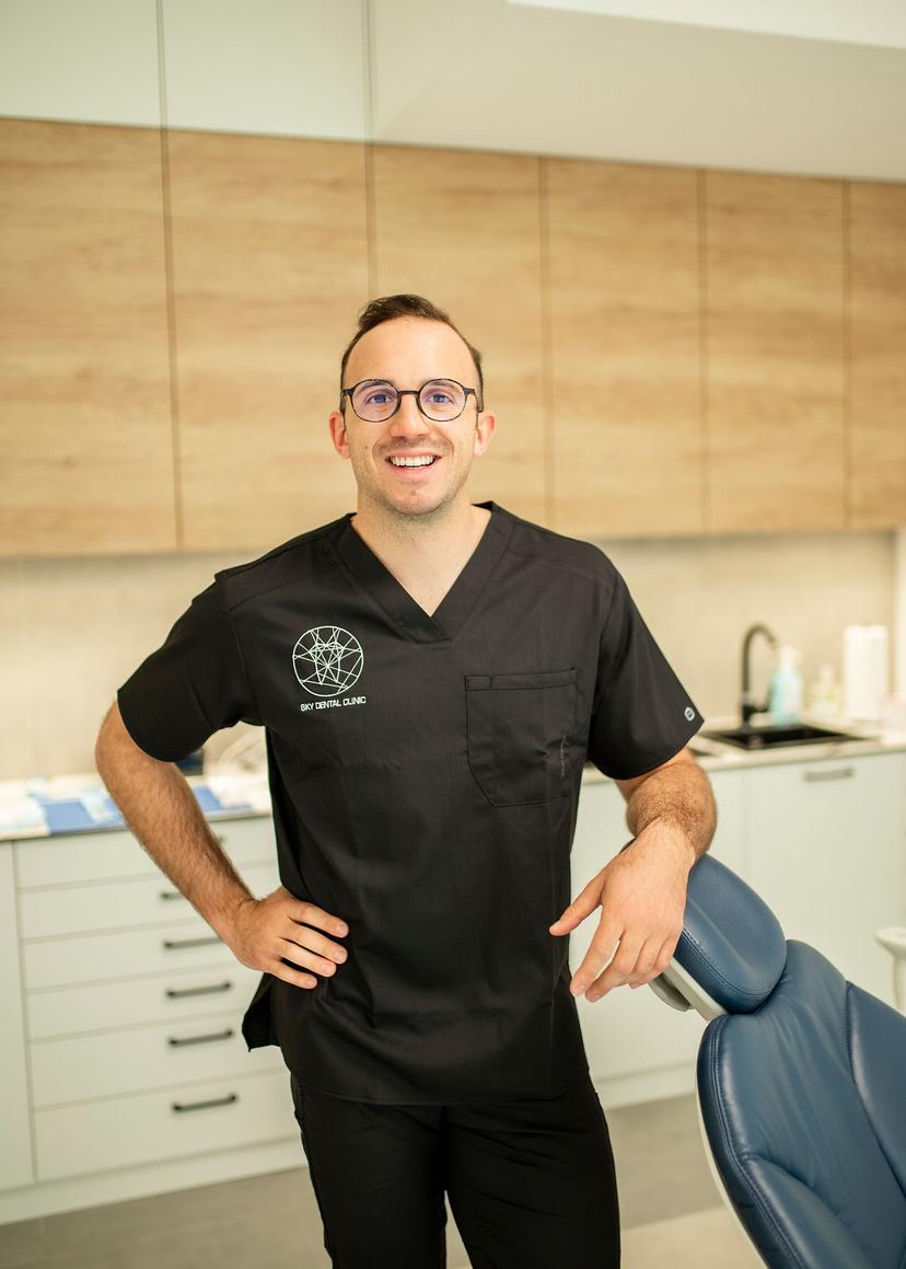lekarz dentysta Michał Gorol - pracownik Sky Dentel Clinic